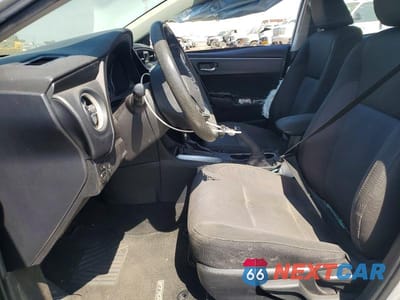 Zdjęcie 7 z 12 samochodu: 2018 TOYOTA COROLLA LE VIN:2T1BURHE9JC972429 - miniatura