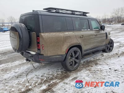 Trzecie zdjęcie samochodu z tyłu: 2025 LAND ROVER DEFENDER 130 X-DYNAMIC SE VIN:SALE2FEU6S2440237 - miniatura