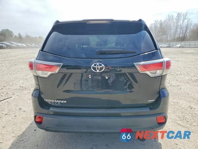 Zdjęcie 6 z 12 samochodu: 2016 TOYOTA HIGHLANDER LE VIN:5TDBKRFH7GS337812 - miniatura