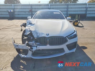 Piąte zdjęcie samochodu w środku: 2022 BMW M850XI VIN:WBAGV8C01NCJ74706 - miniatura