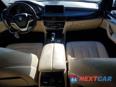 Zdjęcie 8 z 13 samochodu: 2017 BMW X5 XDRIVE35I VIN:5UXKR0C55H0U53286 - miniatura