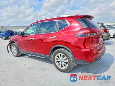 Drugie zdjęcie samochodu z przodu: 2019 NISSAN ROGUE SV VIN:5N1AT2MT6KC745506 - miniatura