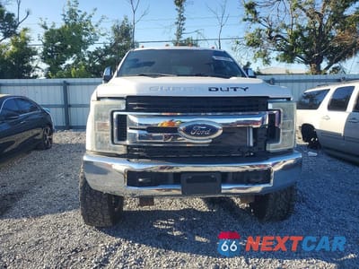 Piąte zdjęcie samochodu w środku: 2017 FORD F250 SUPER DUTY VIN:1FT7W2BT3HEB36802 - miniatura