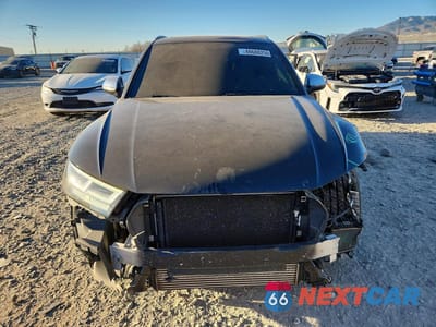 Piąte zdjęcie samochodu w środku: 2020 AUDI SQ5 PREMIUM PLUS VIN:WA1B4AFY4L2039628 - miniatura