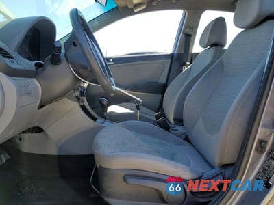 Zdjęcie 7 z 11 samochodu: 2017 HYUNDAI ACCENT SE VIN:KMHCT4AE0HU183292 - miniatura