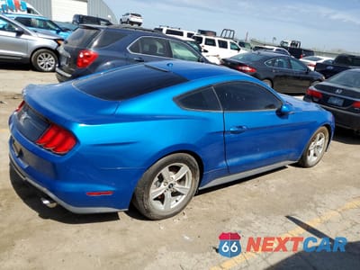 Trzecie zdjęcie samochodu z tyłu: 2020 FORD MUSTANG VIN:1FA6P8TH2L5100975 - miniatura