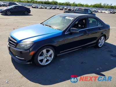 2011 MERCEDES-BENZ C 300 WDDGF5EB0BA516611 - główne zdjęcie licytacji z USA - miniatura