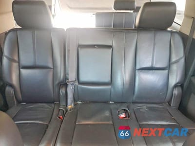 Zdjęcie 10 z 13 samochodu: 2012 CHEVROLET SUBURBAN C1500 LT VIN:1GNSCJE09CR135225 - miniatura