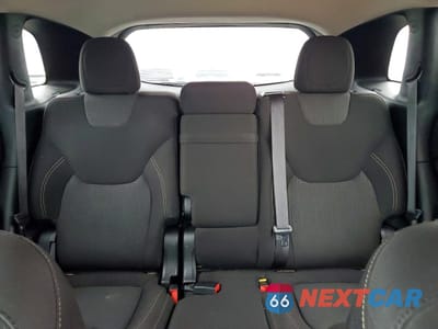 Zdjęcie 10 z 13 samochodu: 2017 JEEP CHEROKEE LATITUDE VIN:1C4PJLCB5HW516907 - miniatura