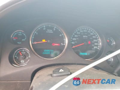 Zdjęcie 9 z 11 samochodu: 2008 CHEVROLET SILVERADO K2500 HEAVY DUTY VIN:1GCHK23668F144878 - miniatura