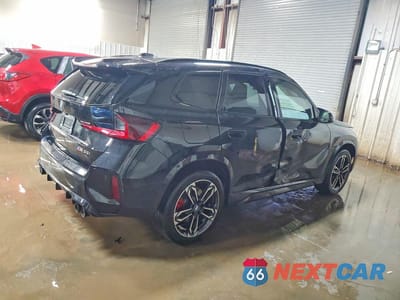 Trzecie zdjęcie samochodu z tyłu: 2025 BMW X1 M35I VIN:WBX13EF03S5252334 - miniatura