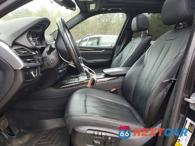 Zdjęcie 7 z 12 samochodu: 2018 BMW X5 XDRIVE35I VIN:5UXKR0C50JL077018 - miniatura