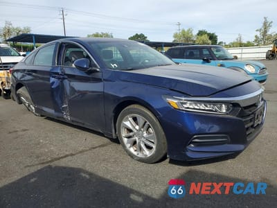 Czwarte zdjęcie samochodu z boku: 2018 HONDA ACCORD LX VIN:1HGCV1F1XJA069313 - miniatura