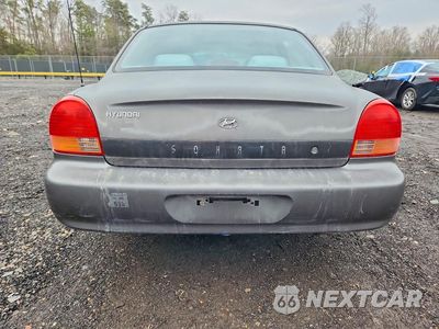 Zdjęcie 6 z 11 samochodu: 2000 HYUNDAI SONATA GL VIN:KMHWF25S6YA286680 - miniatura
