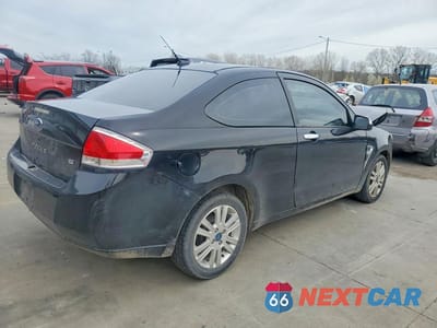 Trzecie zdjęcie samochodu z tyłu: 2008 FORD FOCUS SE VIN:1FAHP33N18W276712 - miniatura
