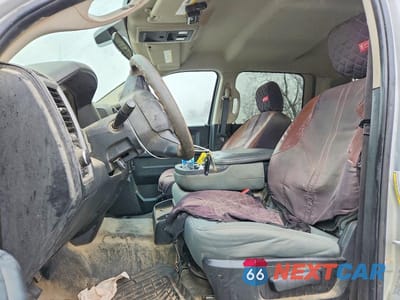 Zdjęcie 7 z 11 samochodu: 2017 RAM 2500 ST VIN:3C6UR5HL6HG670704 - miniatura