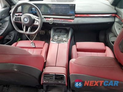 Zdjęcie 8 z 11 samochodu: 2024 BMW I5 EDRIVE 40 VIN:WBY33FK03RCP84480 - miniatura