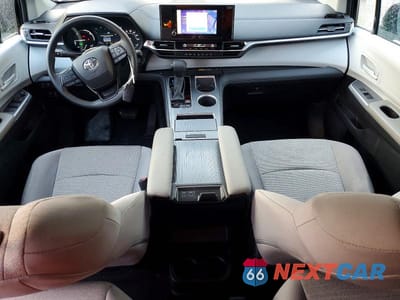 Zdjęcie 8 z 12 samochodu: 2025 TOYOTA SIENNA LE 8-PASSENGER VIN:5TDKRKECXSS226706 - miniatura