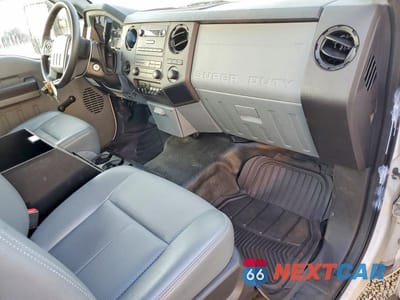 Zdjęcie 8 z 13 samochodu: 2013 FORD F250 SUPER DUTY VIN:1FTBF2A61DEB82063 - miniatura