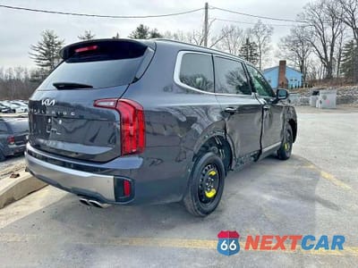 Trzecie zdjęcie samochodu z tyłu: 2025 KIA TELLURIDE S VIN:5XYP64GC1SG582644 - miniatura