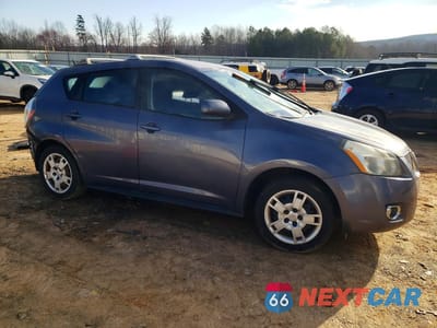 Czwarte zdjęcie samochodu z boku: 2009 PONTIAC VIBE VIN:5Y2SM67069Z469219 - miniatura