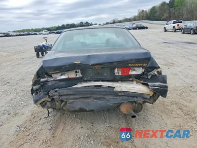 Zdjęcie 6 z 12 samochodu: 2000 TOYOTA CAMRY LE VIN:4T1BG22K5YU733935 - miniatura