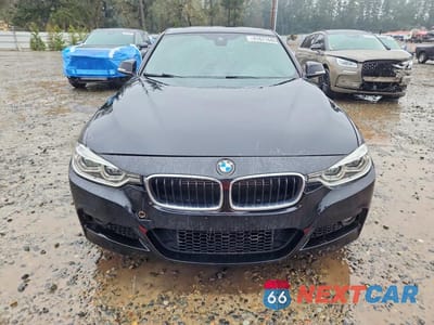 Piąte zdjęcie samochodu w środku: 2018 BMW 330E VIN:WBA8E1C5XJA165578 - miniatura