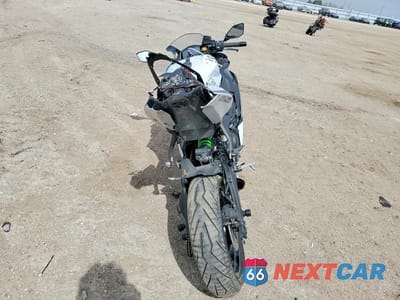Czwarte zdjęcie samochodu z boku: 2025 KAWASAKI ZX400 S VIN:ML5ZXCS14SDA42366 - miniatura