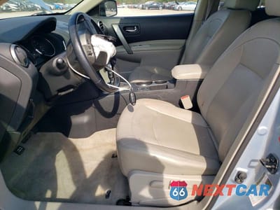 Zdjęcie 7 z 13 samochodu: 2013 NISSAN ROGUE S VIN:JN8AS5MT5DW009302 - miniatura