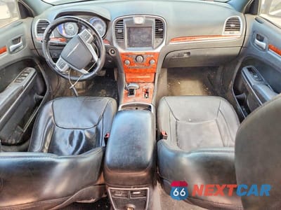 Zdjęcie 8 z 12 samochodu: 2014 CHRYSLER 300 VIN:2C3CCAAG0EH249198 - miniatura