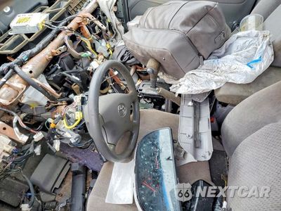 Zdjęcie 7 z 12 samochodu: 2003 TOYOTA CAMRY LE VIN:JTDBE32KX30195748 - miniatura