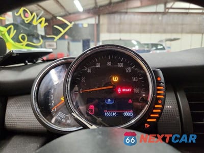 Zdjęcie 9 z 11 samochodu: 2016 MINI COOPER VIN:WMWXU1C55G2D10062 - miniatura