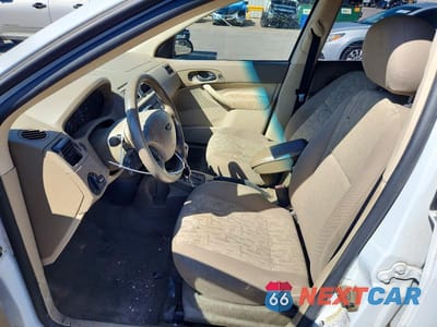 Zdjęcie 7 z 12 samochodu: 2005 FORD FOCUS ZXW VIN:1FAFP36N55W180614 - miniatura