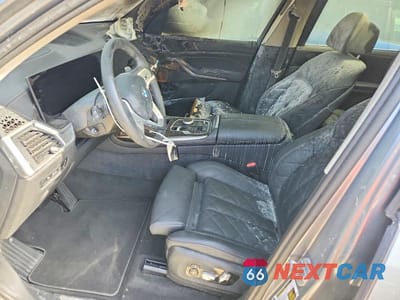 Zdjęcie 7 z 12 samochodu: 2025 BMW X7 XDRIVE40I VIN:5UX23EM06S9X07186 - miniatura