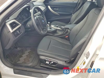 Zdjęcie 7 z 12 samochodu: 2017 BMW 320 I VIN:WBA8A9C56HK619873 - miniatura
