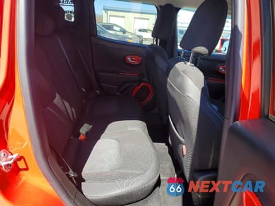 Zdjęcie 10 z 11 samochodu: 2017 JEEP RENEGADE TRAILHAWK VIN:ZACCJBCB6HPE87729 - miniatura