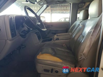 Zdjęcie 7 z 12 samochodu: 2005 GMC SIERRA K2500 HEAVY DUTY VIN:1GTHK23245F804666 - miniatura