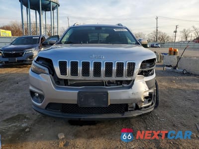 Piąte zdjęcie samochodu w środku: 2019 JEEP CHEROKEE LATITUDE VIN:1C4PJLCB3KD205219 - miniatura