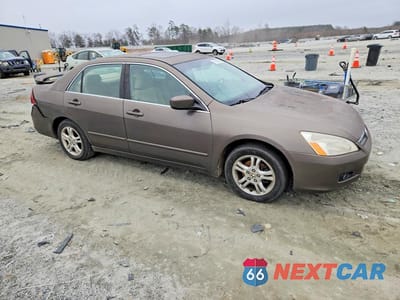 Czwarte zdjęcie samochodu z boku: 2006 HONDA ACCORD EX VIN:1HGCM56766A040784 - miniatura