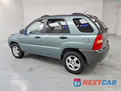 Drugie zdjęcie samochodu z przodu: 2007 KIA SPORTAGE LX VIN:KNDJF724277414720 - miniatura