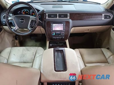 Zdjęcie 8 z 13 samochodu: 2013 GMC YUKON XL DENALI VIN:1GKS2MEF2DR128298 - miniatura