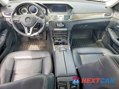 Zdjęcie 8 z 12 samochodu: 2014 MERCEDES-BENZ E 350 VIN:WDDHF5KBXEA889409 - miniatura