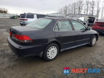 Trzecie zdjęcie samochodu z tyłu: 2002 HONDA ACCORD LX VIN:3HGCG564X2G703072 - miniatura