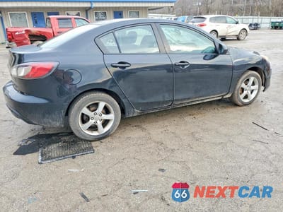 Trzecie zdjęcie samochodu z tyłu: 2011 MAZDA 3 I VIN:JM1BL1UG8B1397497 - miniatura