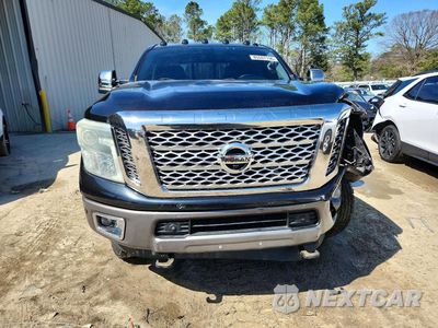 Piąte zdjęcie samochodu w środku: 2016 NISSAN TITAN XD PLATINUM RESERVE VIN:1N6BA1F22GN511286 - miniatura