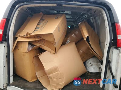 Zdjęcie 11 z 14 samochodu: 2021 CHEVROLET EXPRESS G2500 DELIVERY VAN VIN:1GCWGAFP7M1305897 - miniatura