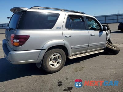 Trzecie zdjęcie samochodu z tyłu: 2002 TOYOTA SEQUOIA SR5 VIN:5TDZT34A22S118375 - miniatura