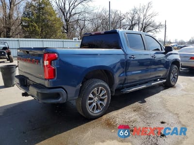 Trzecie zdjęcie samochodu z tyłu: 2019 CHEVROLET SILVERADO K1500 RST VIN:1GCUYEED3KZ261902 - miniatura