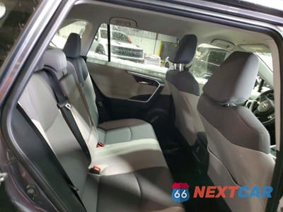 Zdjęcie 10 z 13 samochodu: 2025 TOYOTA RAV4 HYBRID XLE VIN:JTMRWRFV5SJ079112 - miniatura