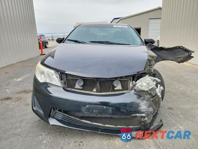 Piąte zdjęcie samochodu w środku: 2013 TOYOTA CAMRY LE VIN:4T1BF1FK0DU659454 - miniatura